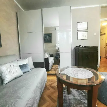 Iva Lägenhet Belgrad Exteriör bild